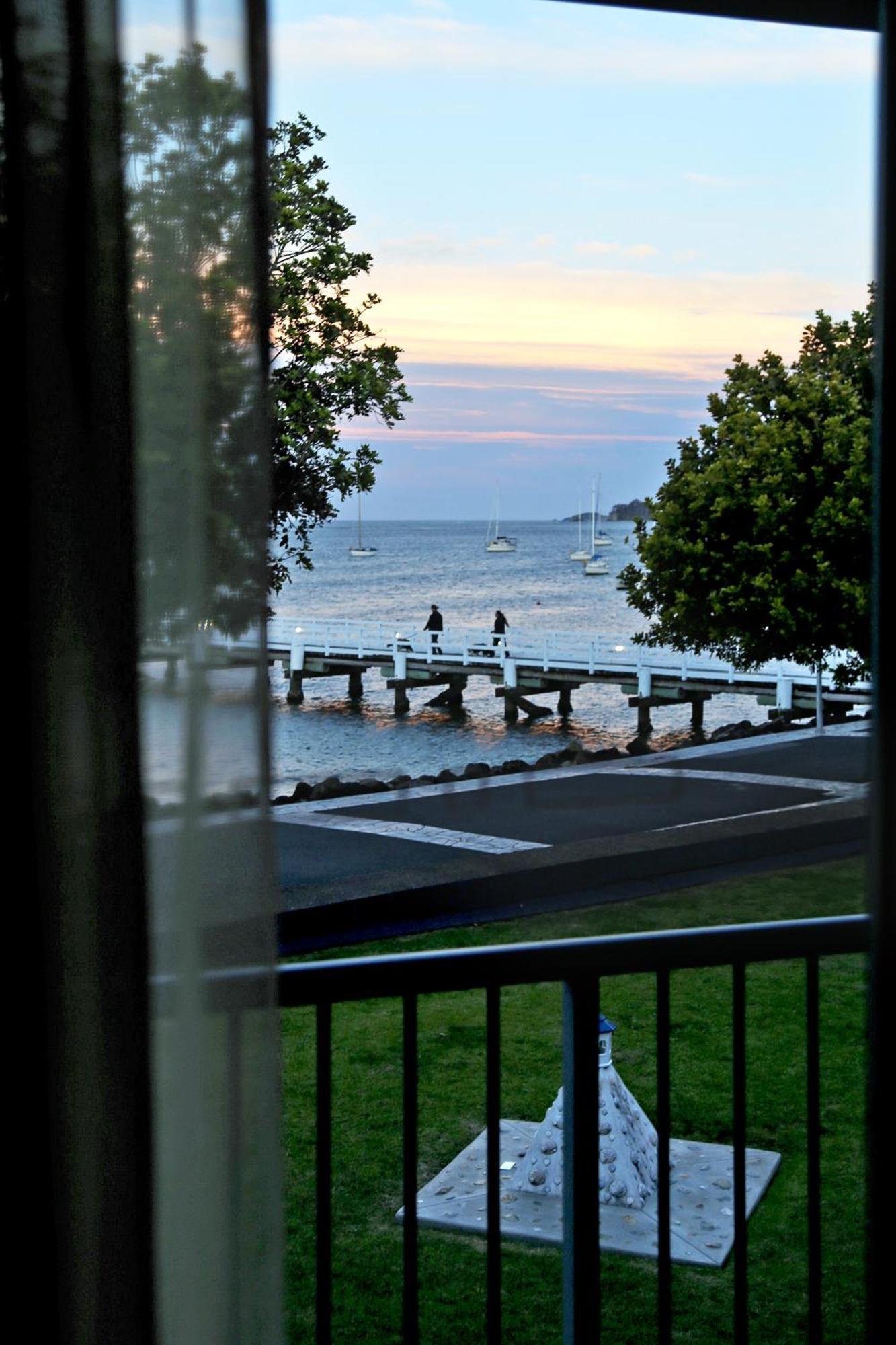 Zorba Waterfront Motel Batemans Bay Esterno foto