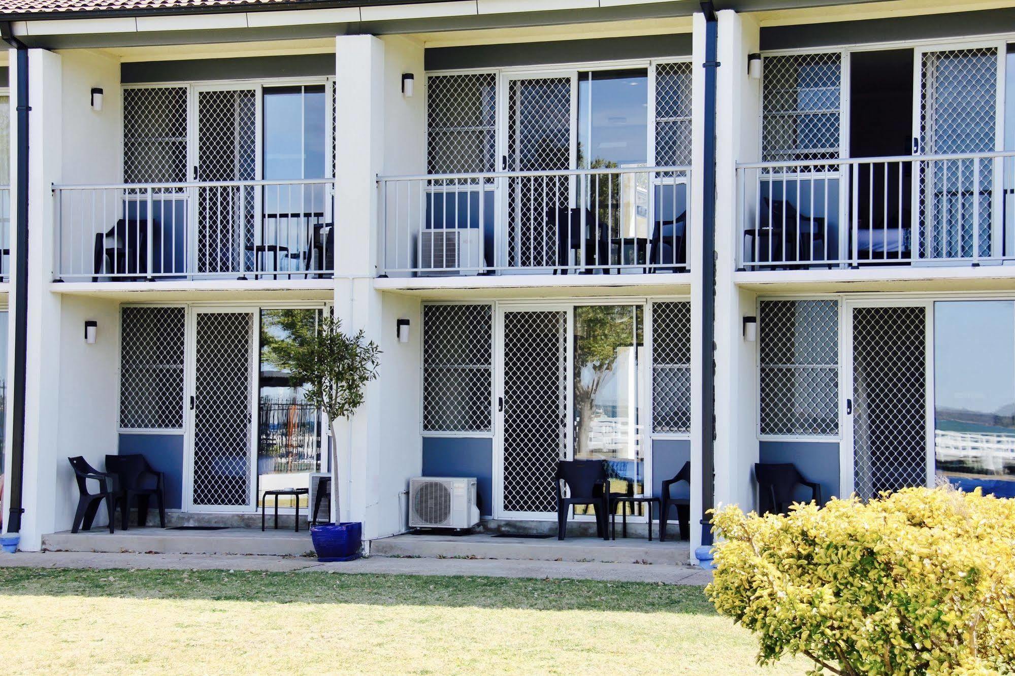 Zorba Waterfront Motel Batemans Bay Esterno foto