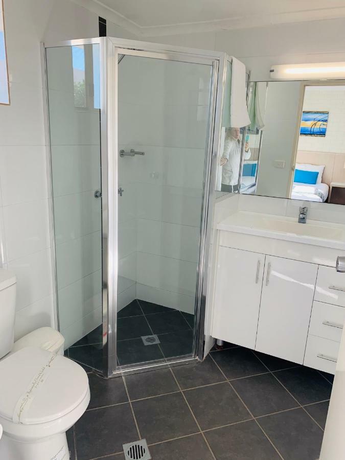 Zorba Waterfront Motel Batemans Bay Esterno foto