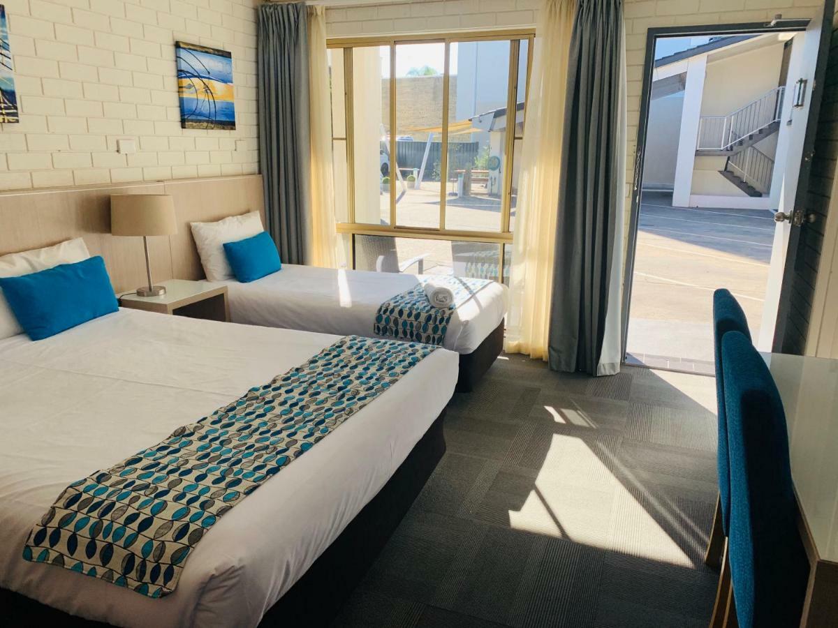 Zorba Waterfront Motel Batemans Bay Esterno foto
